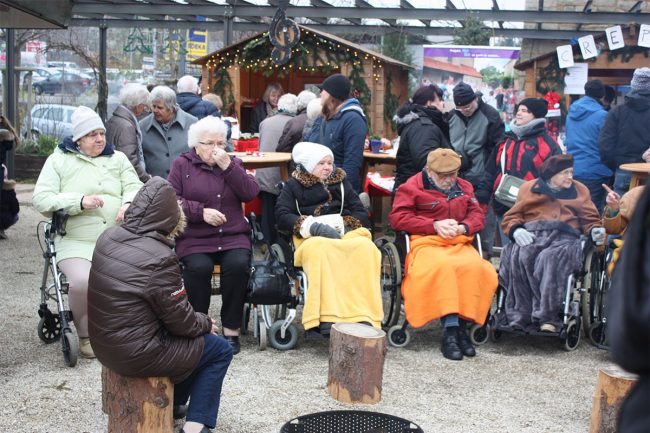 Besuch_weihnachtsmarkt_domicil_gruppe_minden_0000_IMG_9027.jpg